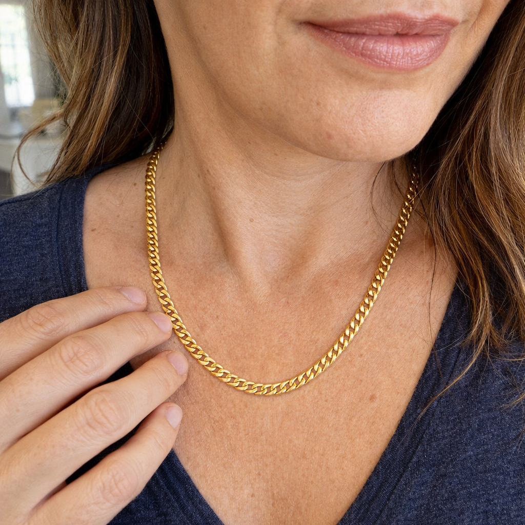 Collar Cadena Curb Plana Oro