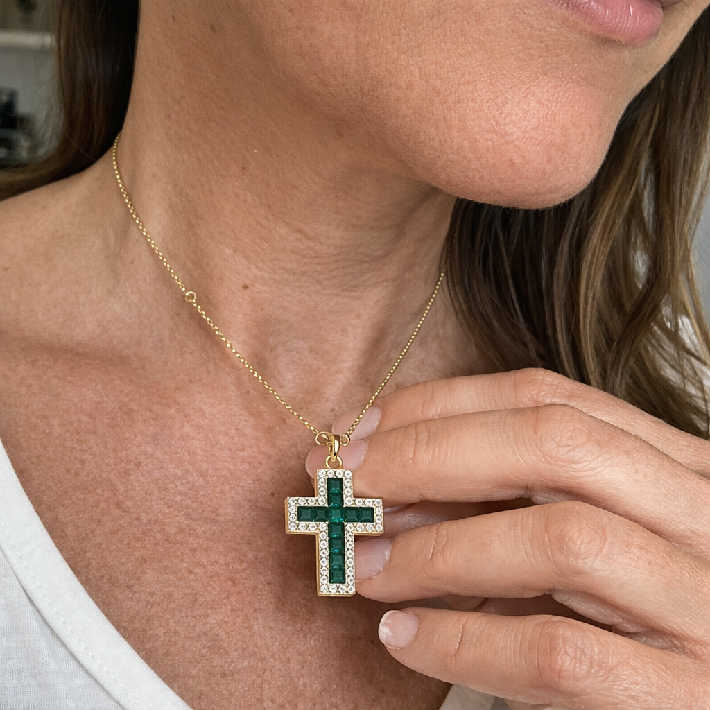 Collar Solene Cruz Esmeralda
