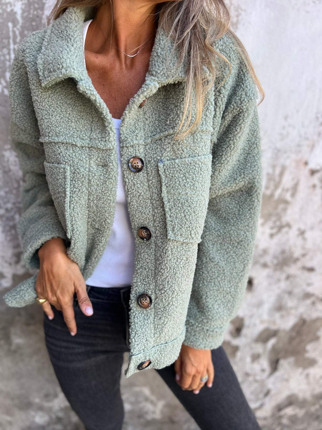 Alizée | Acogedora chaqueta de botones