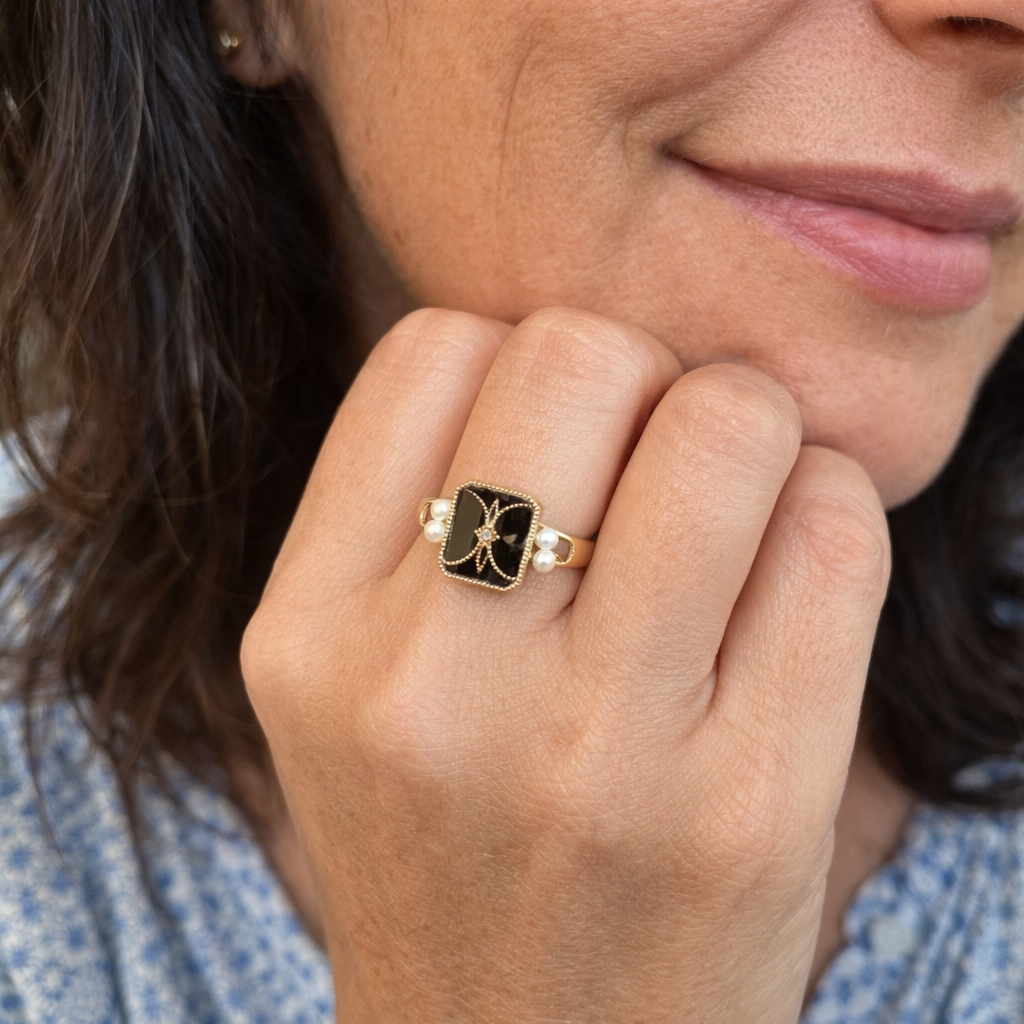 Anillo Oro con Perla Negra Antiguo