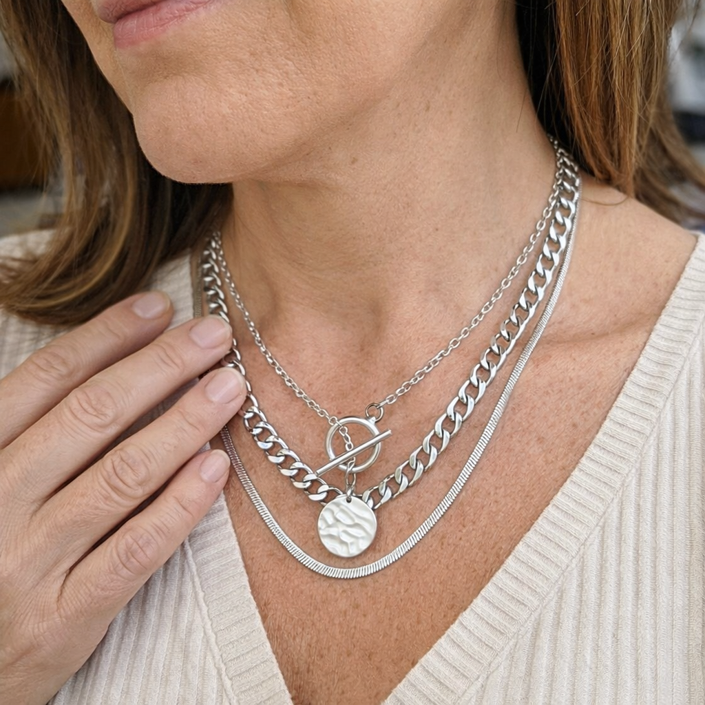 Collar Savira Capas con Moneda Oro Blanco