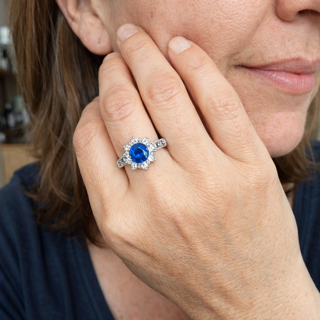 Anillo Flor Zafiro y Cristal