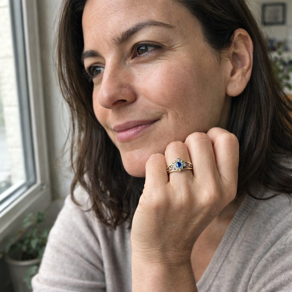 Anillo Avelisse Moraziel Zafiro