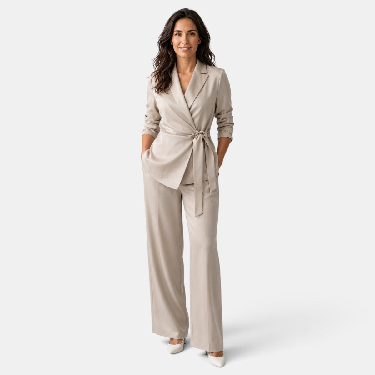 Traje Mujer de Seda con Cinturón