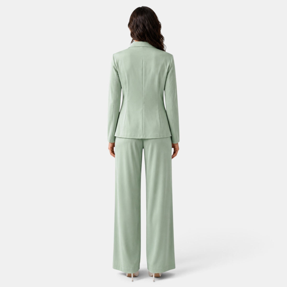 Traje Mujer de Seda con Cinturón