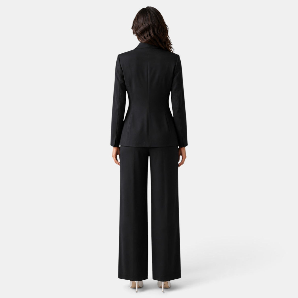 Traje Mujer de Seda con Cinturón