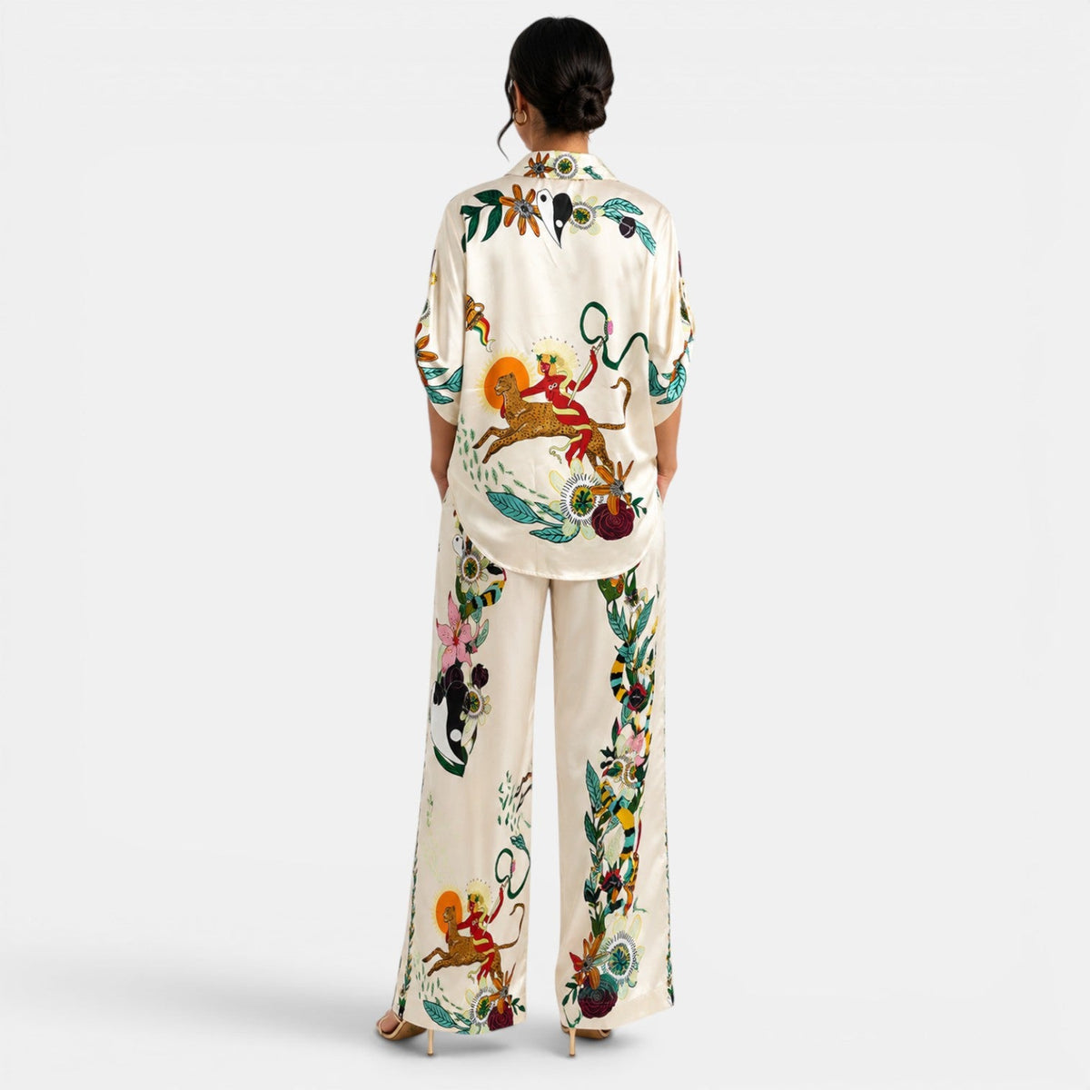 Conjunto Satinado Beige Estampado Mujer
