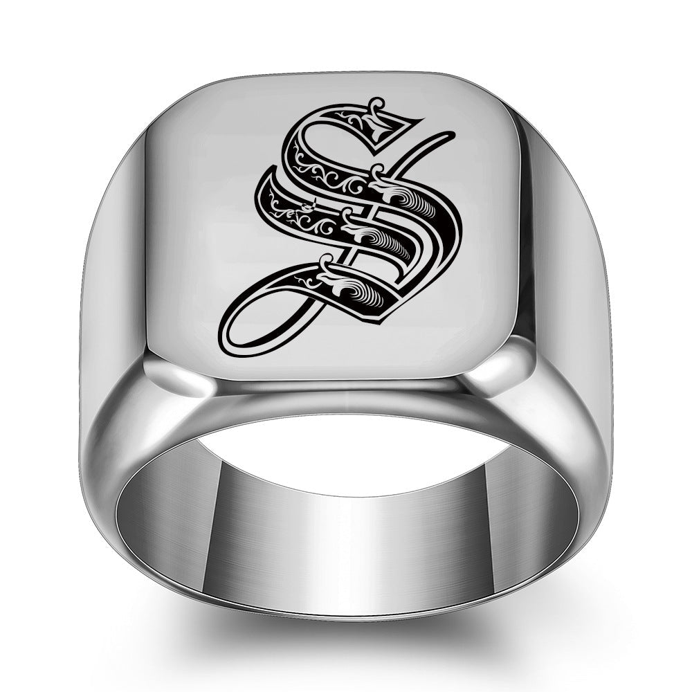 Anillo Clásico con Inicial Noble Oro Blanco