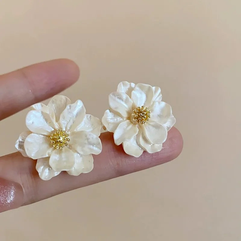 Pendientes Botón Chic Acrílico Blanco