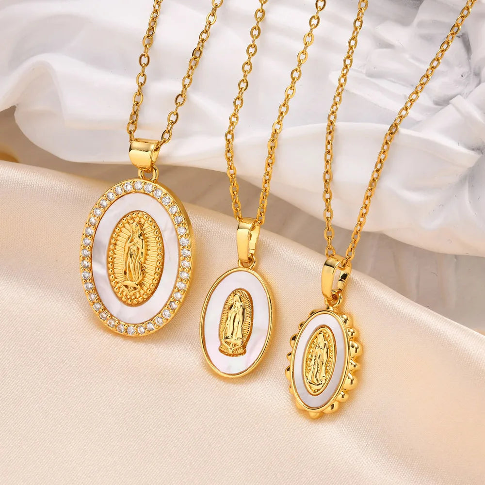 Collar Colgante Oval de la Virgen en Oro