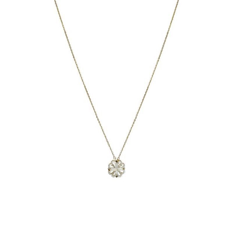 Collana a quadrifoglio con cuore pieghevole magnetico