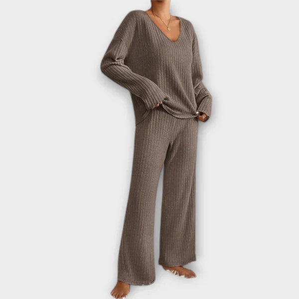 Bibijana - Comfortable Outfit