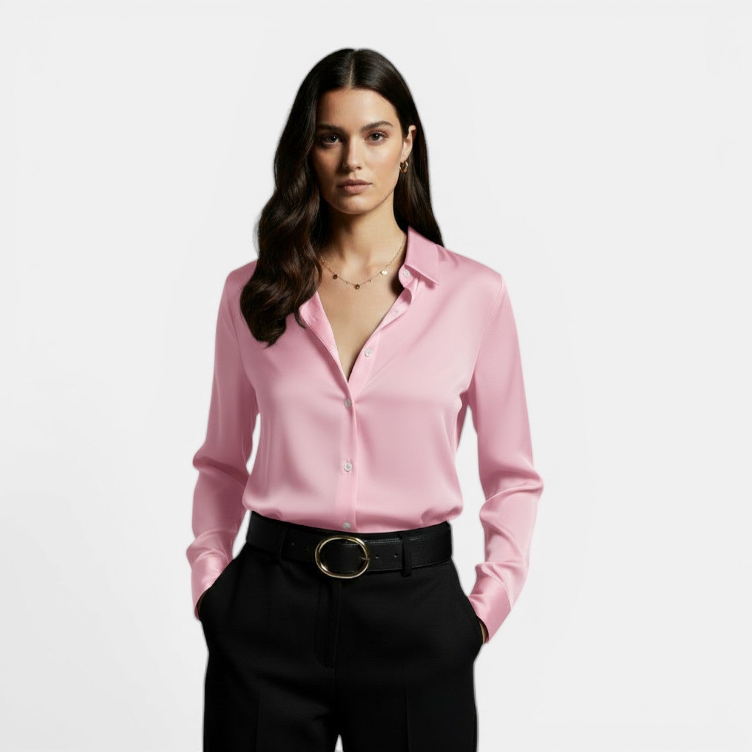 Camicia da donna ampia con risvolto e bottoni a maniche lunghe