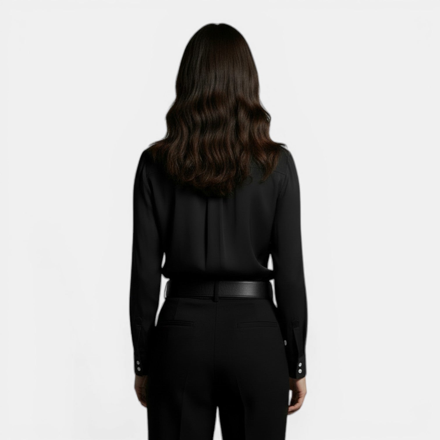 Camicia da donna ampia con risvolto e bottoni a maniche lunghe