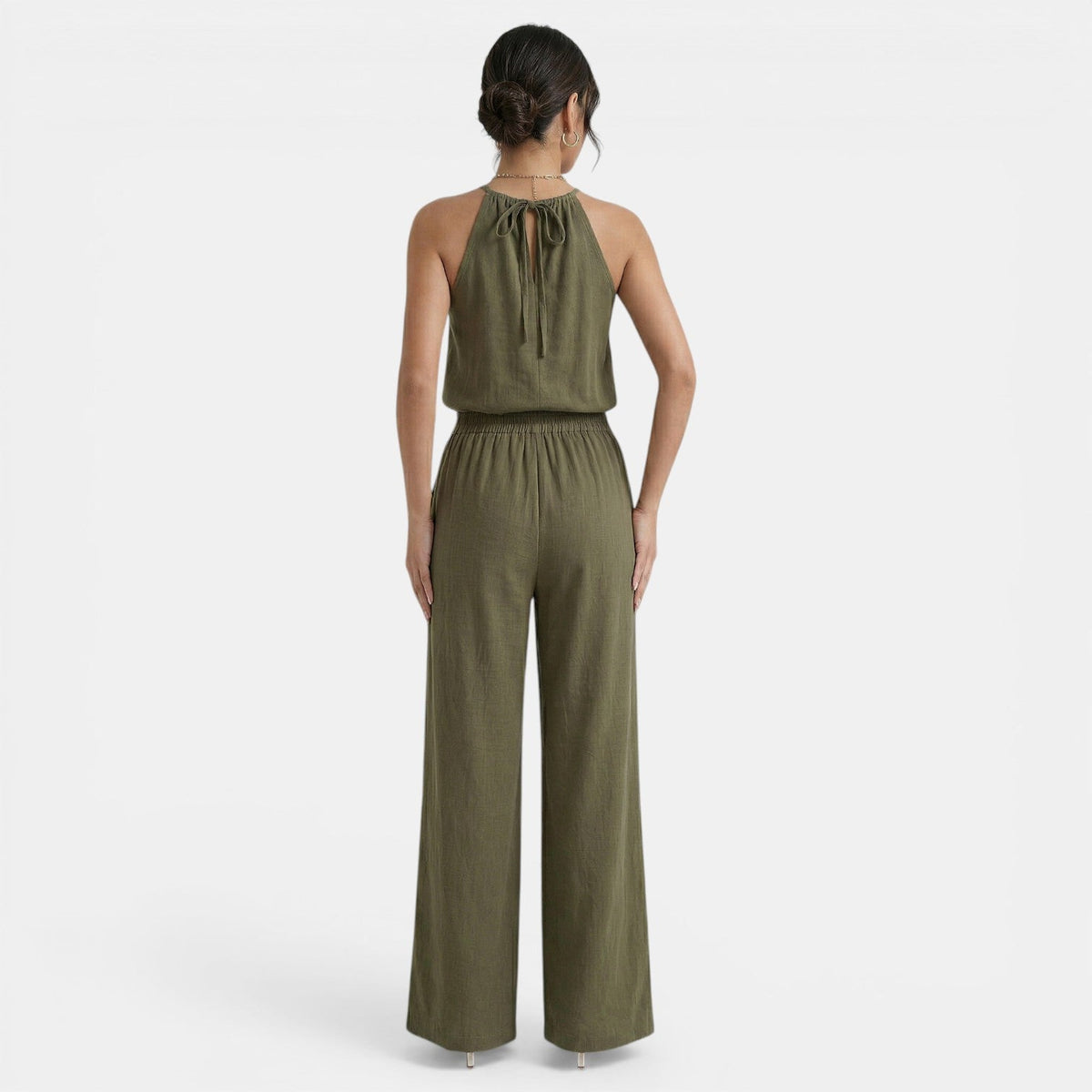 Conjunto Mujer Halter Calado de Lino y Pantalón Ancho