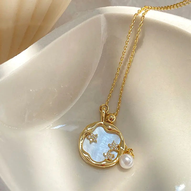 Collar Oro con Piedra de Luna y Perla