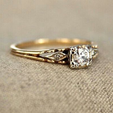 Anillo Oro Fino Vintage con Zirconios