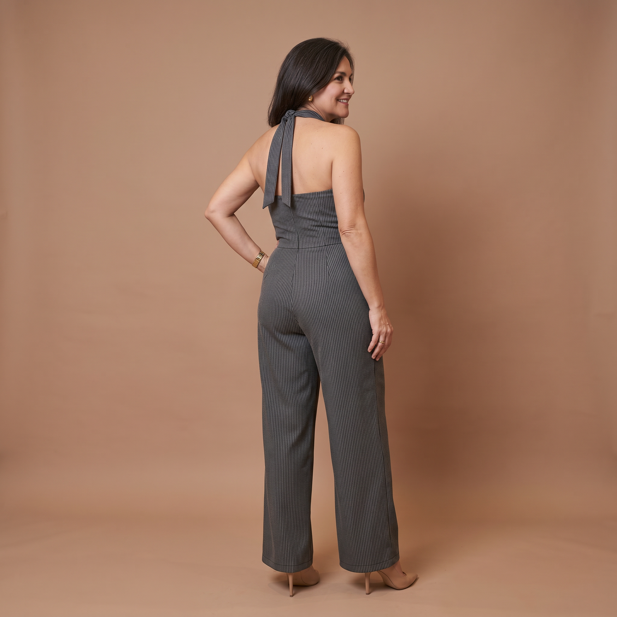 Mile | Mono Elegante Con Escote Cruzado