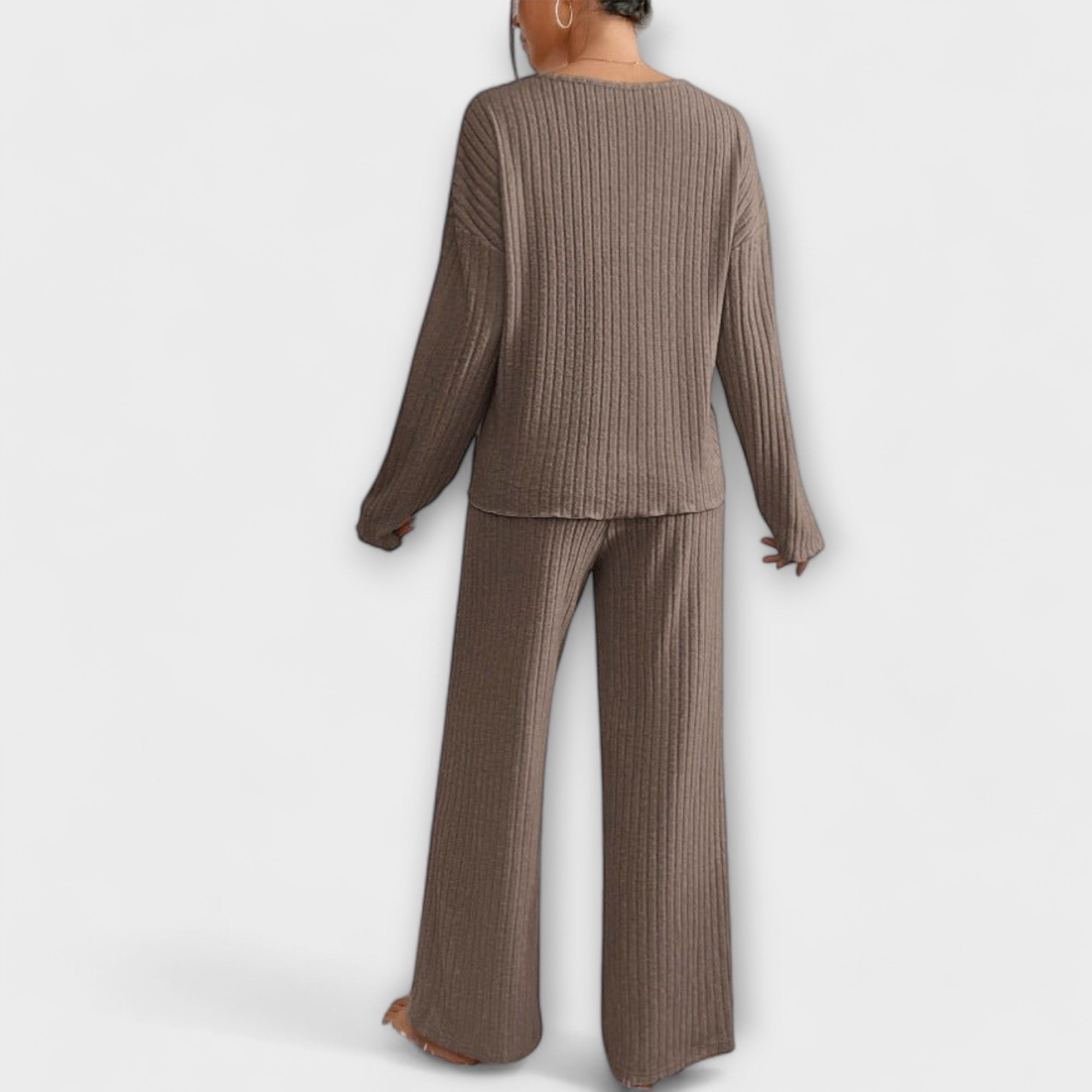 Bibijana - Comfortable Outfit
