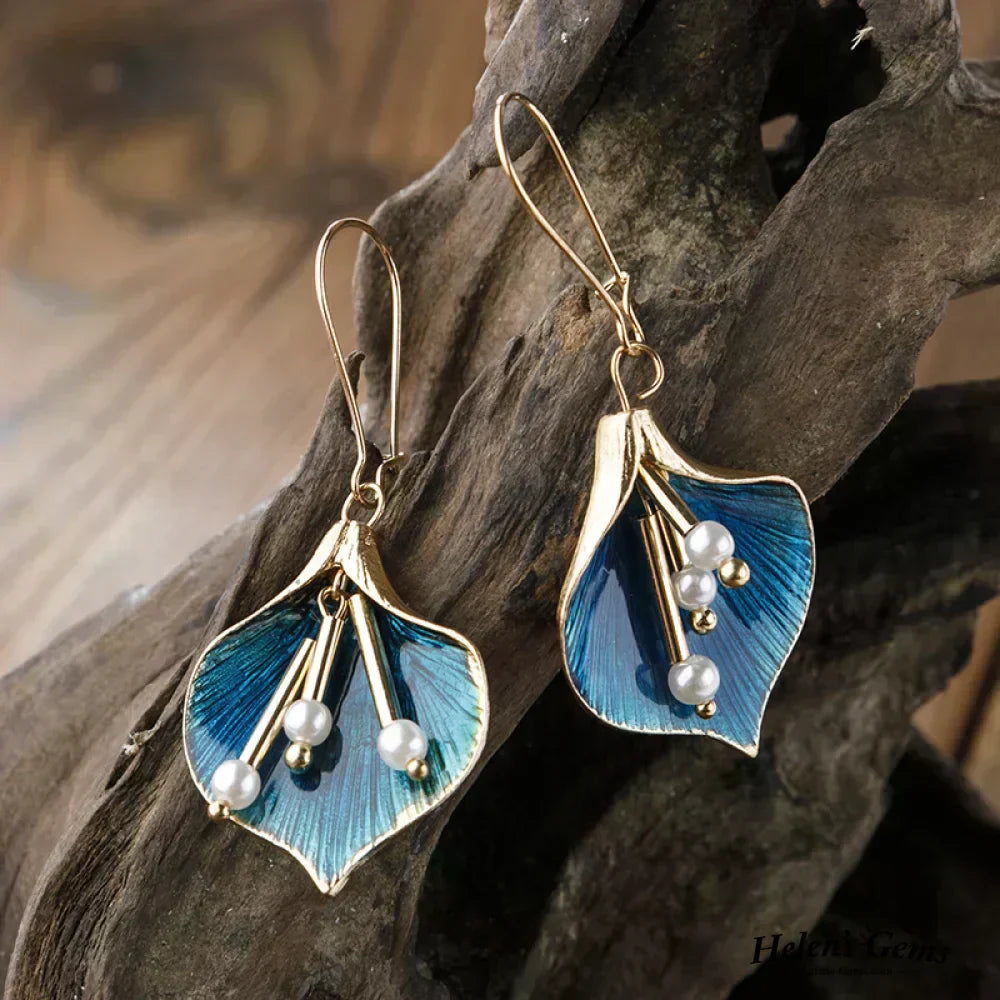 Pendientes Largos Oro y Azul con Perlas