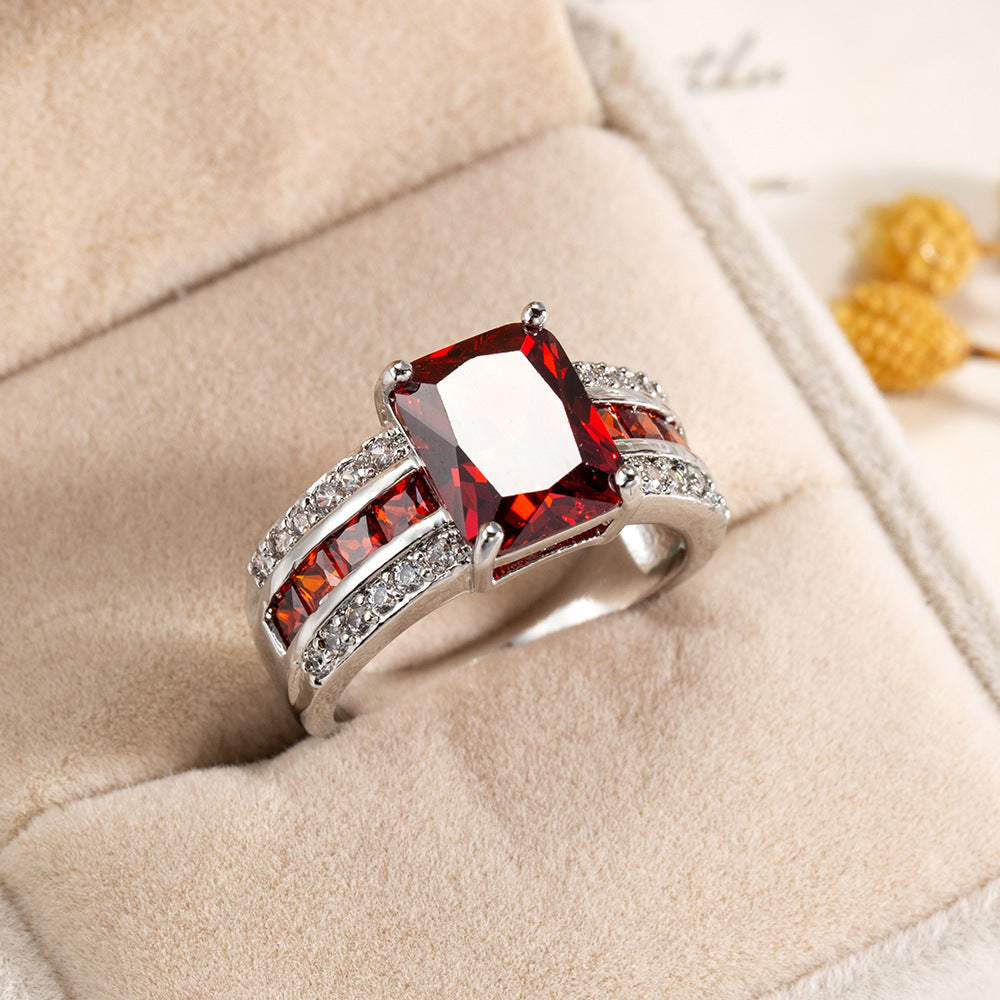 Anillo Kassira Redmont