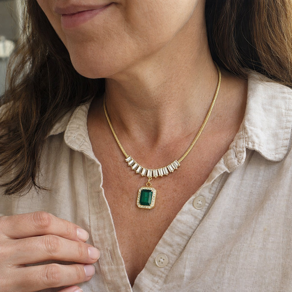 Collar Prisma Esmeralda