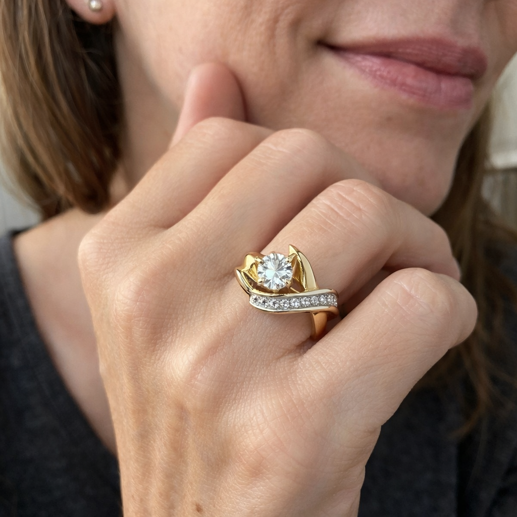 Anillo Circonita Oro y Plata Irregular Antiguo