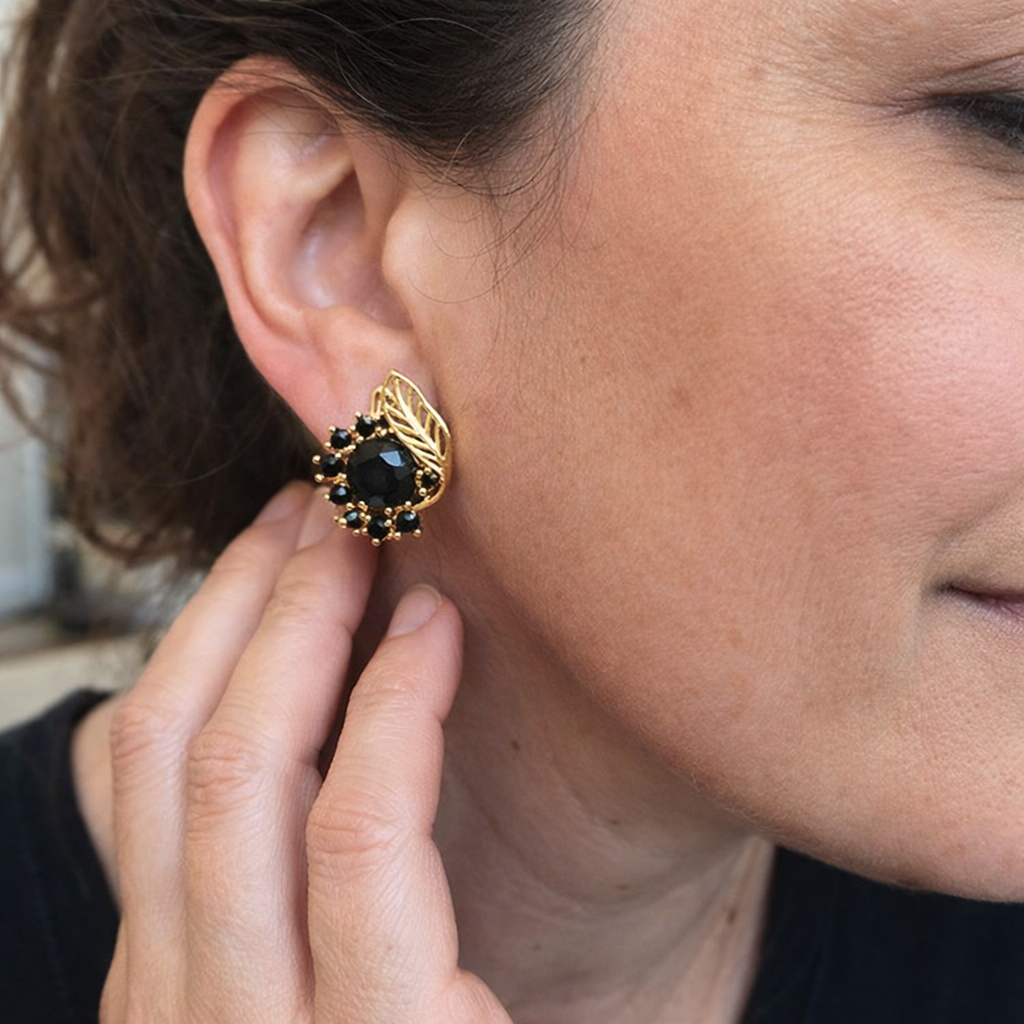 Pendientes Dorados Circonita Negra