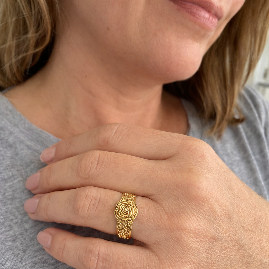 Anillo Flor Dorada