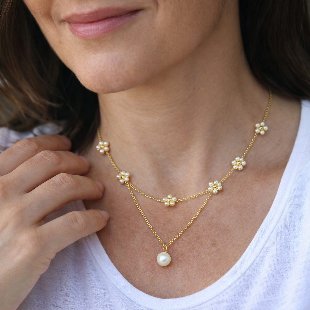 Collar Capas Perla Floral