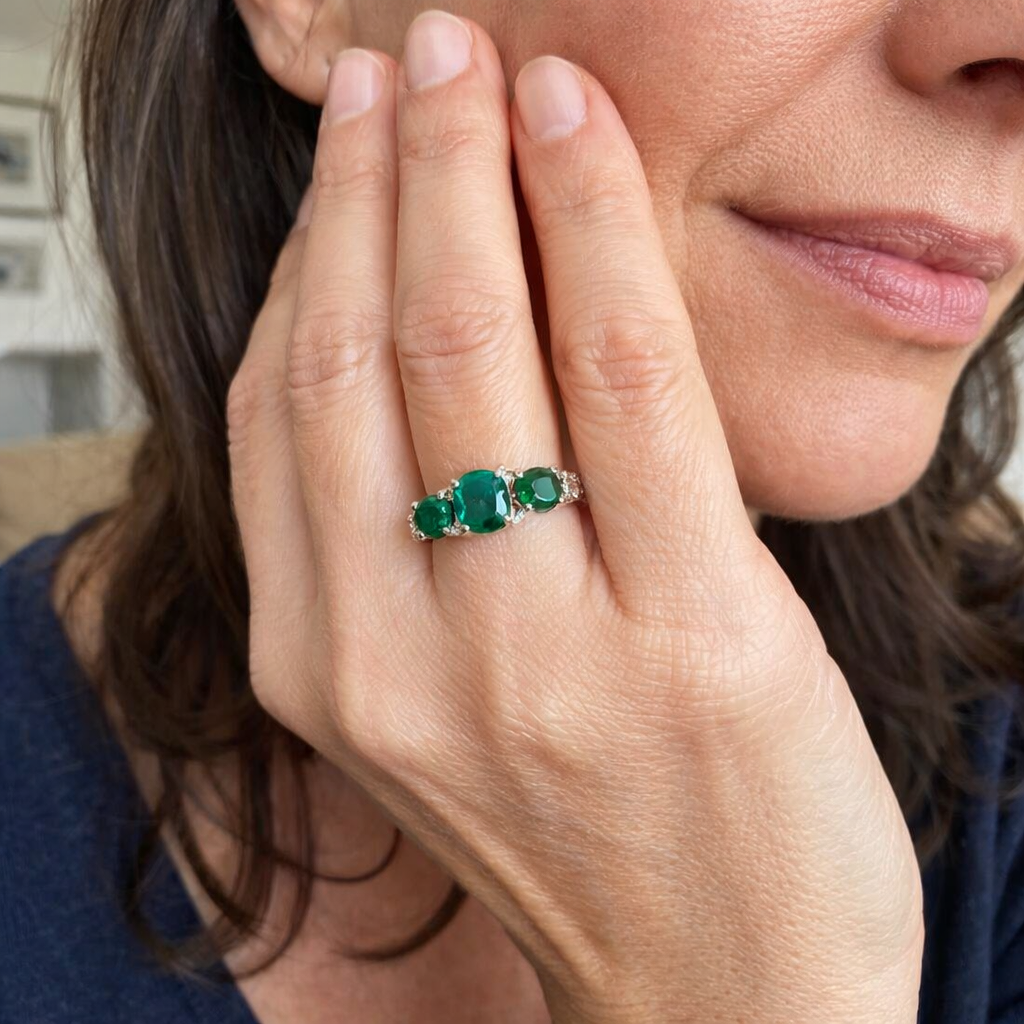 Anillo Serilda Wynloren Esmeralda