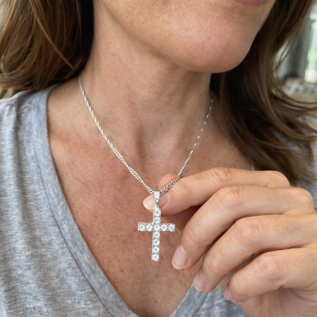 Collar Cruz Oro Blanco