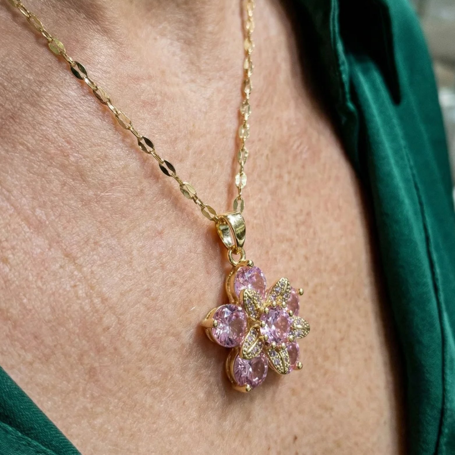 Collar Amorea Flor Rosa