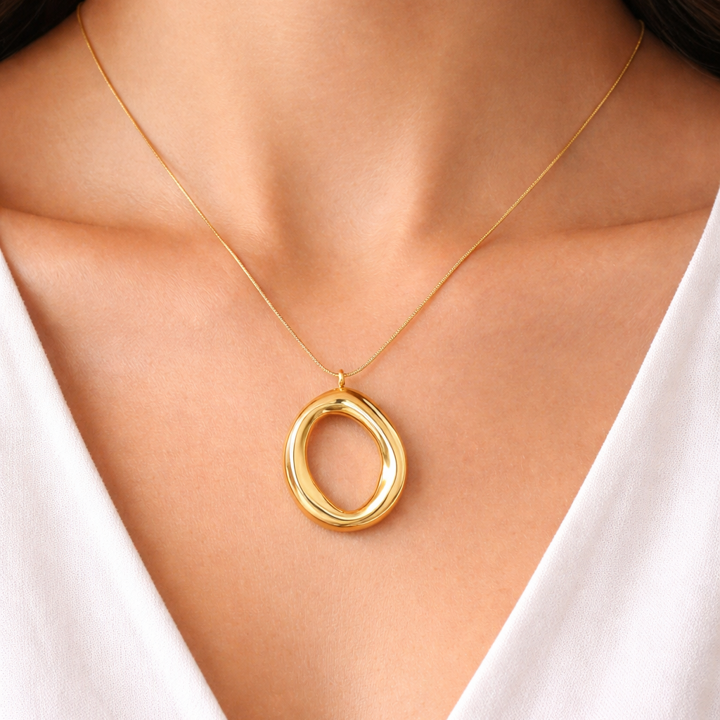 Collar Oval Dorado Chapado en Oro