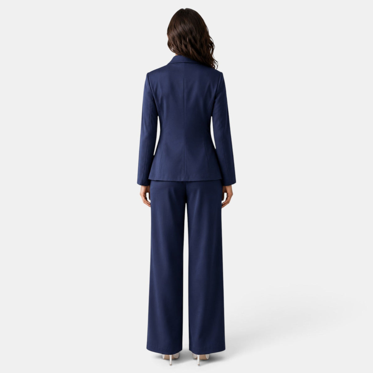Traje Mujer de Seda con Cinturón