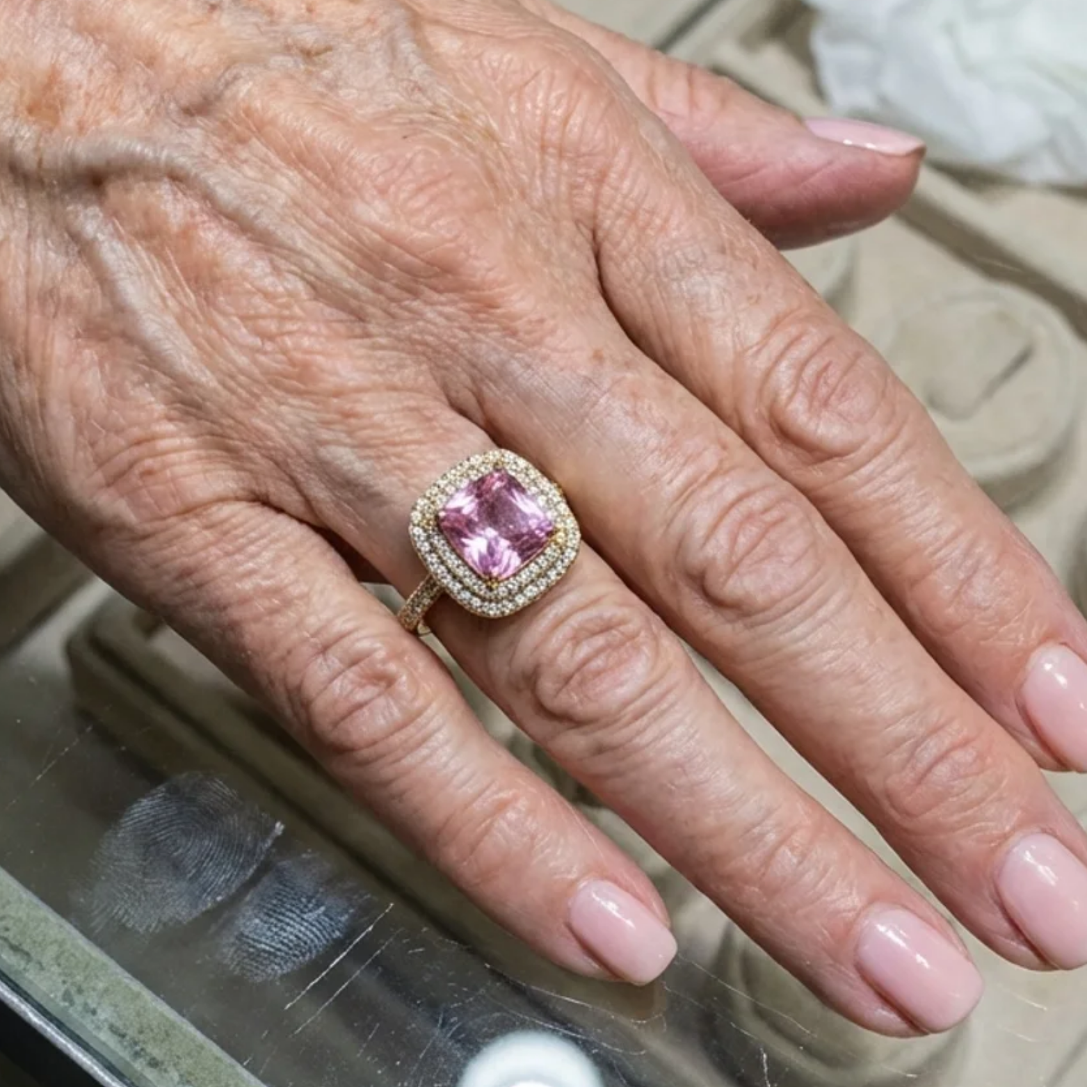 Anillo Zafiro Rosa Talla Cojín
