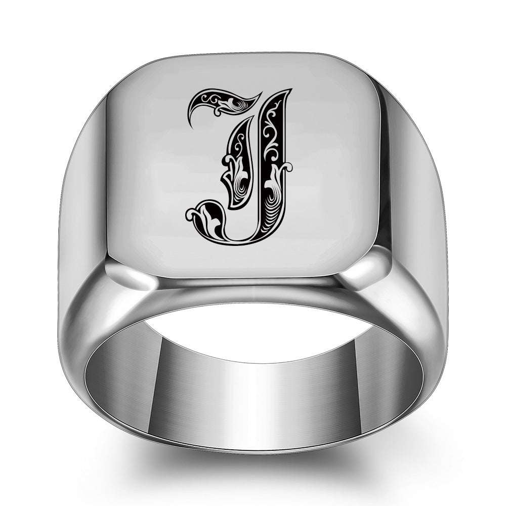 Anillo Clásico con Inicial Noble Oro Blanco