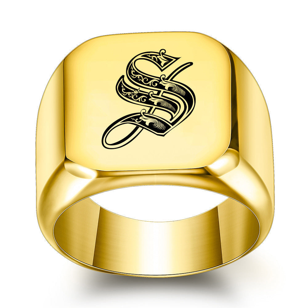 Anillo Clásico con Inicial Noble Oro