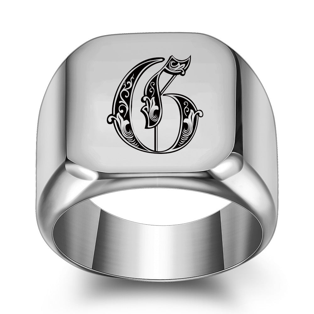 Anillo Clásico con Inicial Noble Oro Blanco