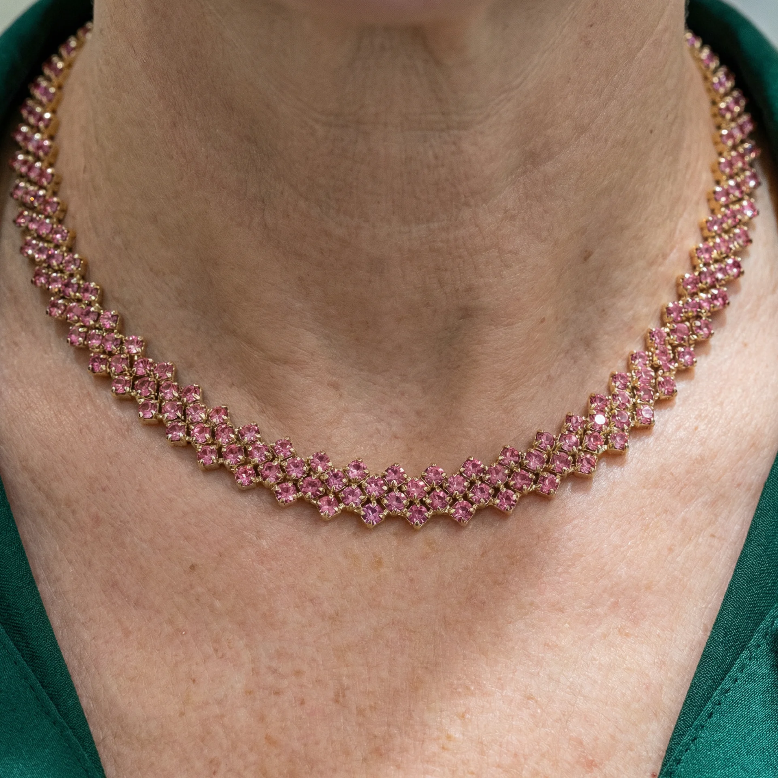 Collar Línea de Brasa Rosa