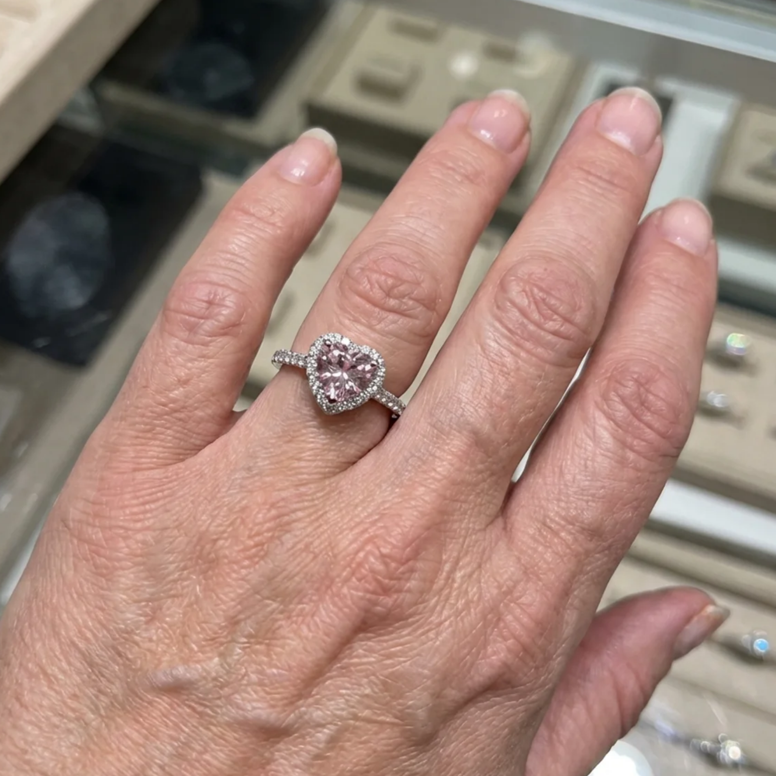 Anillo Beso de Rosa Corazón