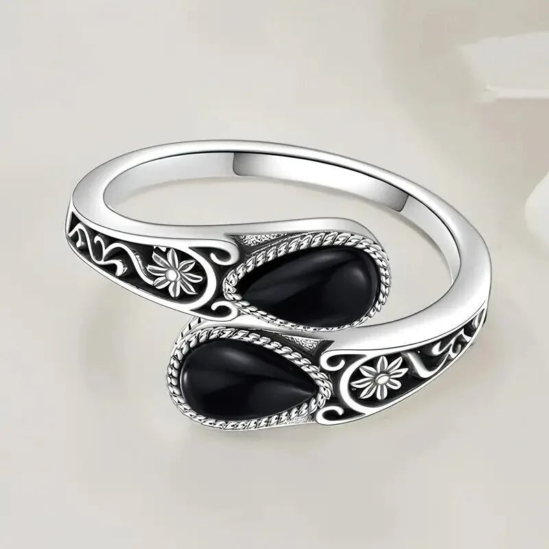 Anillo Elegante Flor de Piedra de Luna