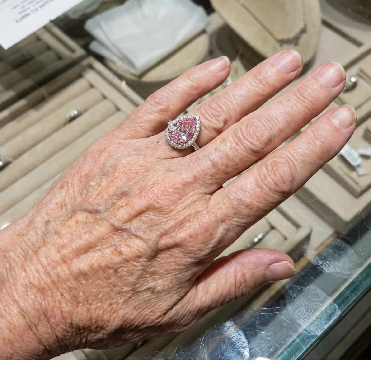 Anillo Lágrima Zafiro Rosa