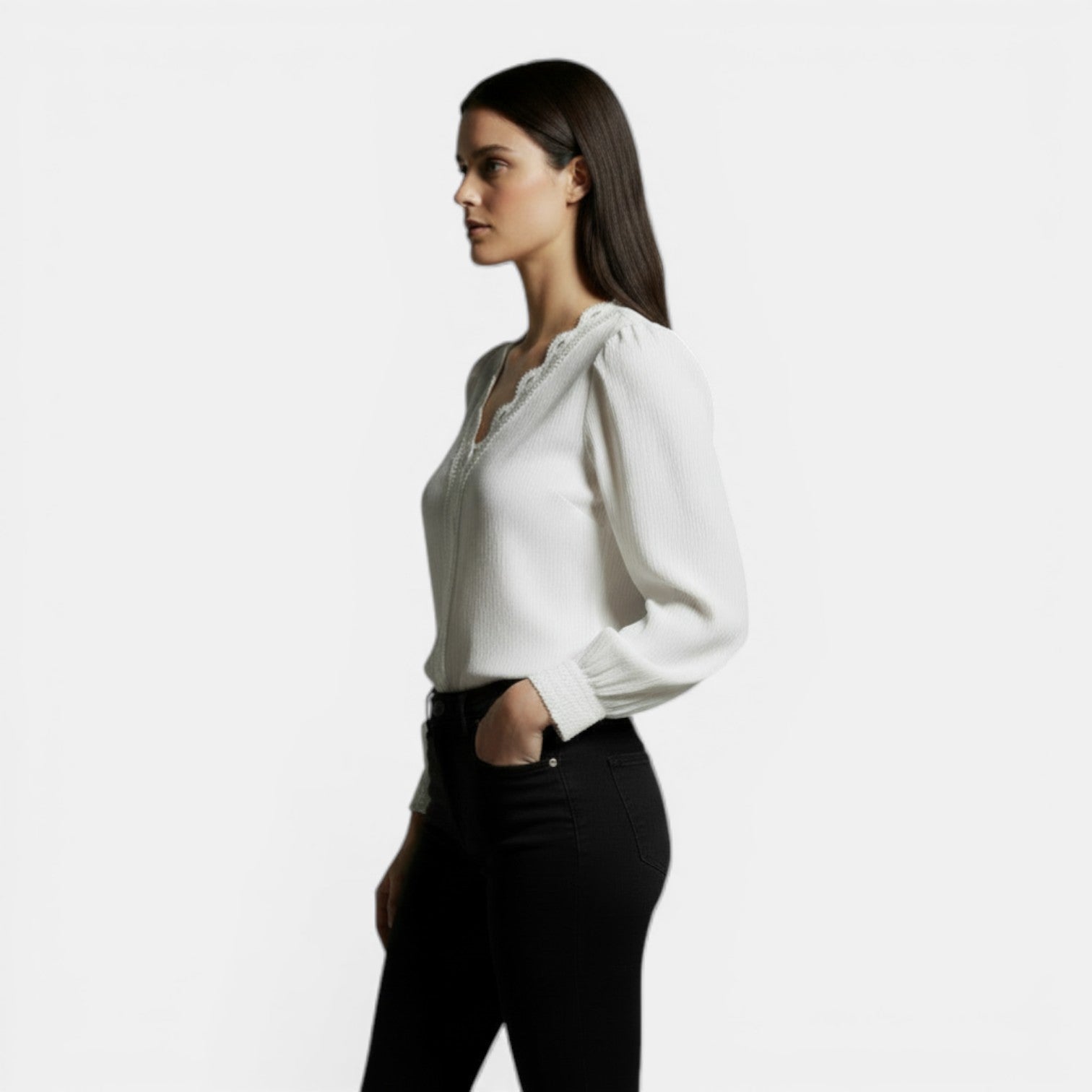 Blusa da donna in pizzo a maniche lunghe scollo a V