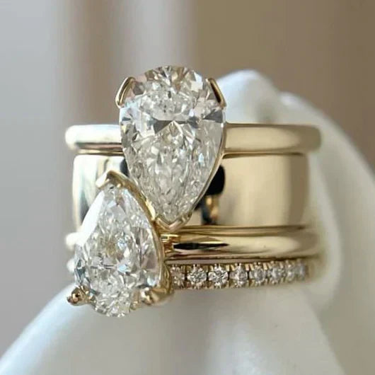 Anillo Vintage con Doble Gota en Circonia