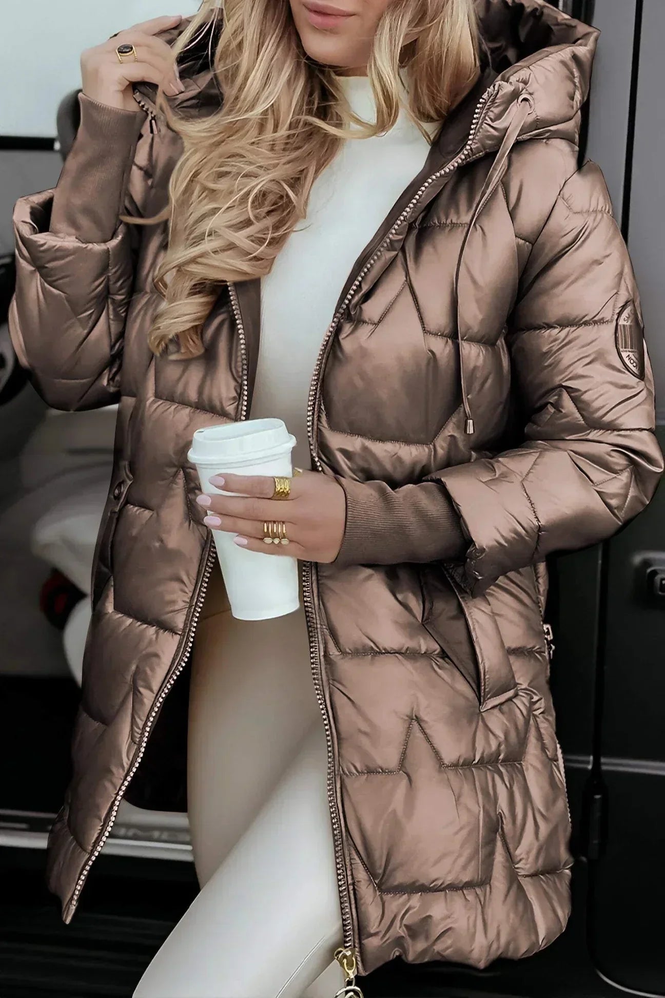 Celestia | Elegante cappotto invernale trapuntato con cappuccio